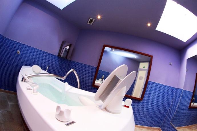 Imagen de la piscina del Hotel CHATEAU DE LIMELETTE. Foto 13