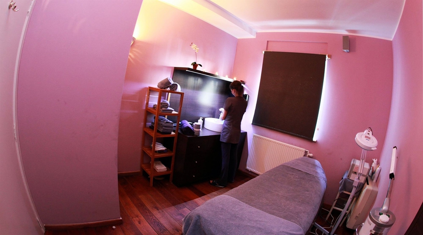 Imagen de los interiores del Hotel CHATEAU DE LIMELETTE. Foto 10