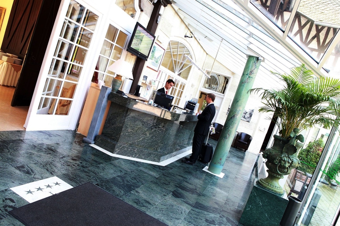 Imagen de los interiores del Hotel CHATEAU DE LIMELETTE. Foto 12