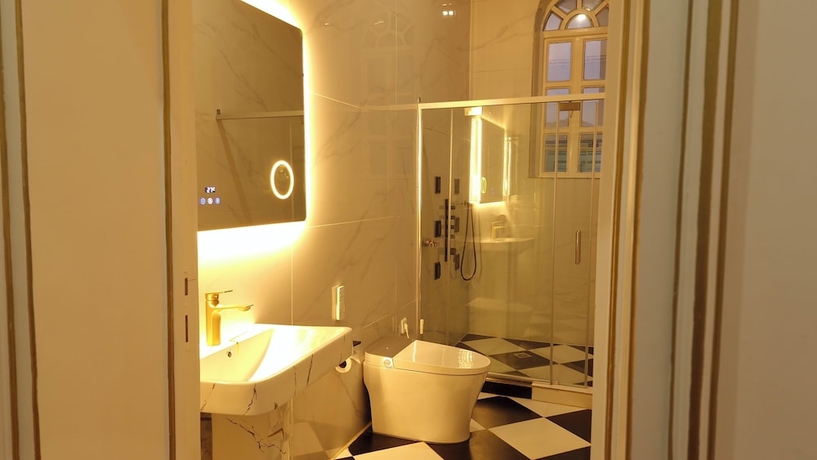 Imagen de la habitación del Hotel CHATEAU LE MARARA. Foto 7
