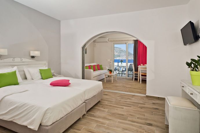 Imagen de la habitación del Hotel CHC Sound of the Sea. Foto 19