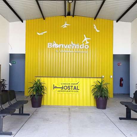 Imagen de los interiores del Hotel CHECK INN HOSTAL AEROPUERTO GDL - Hostel. Foto 13