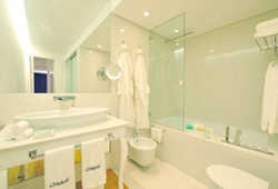 Imagen de la habitación del Hotel CHIADO 16. Foto 10