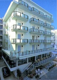 Imagen general del Hotel CHIC, Cattolica. Foto 2