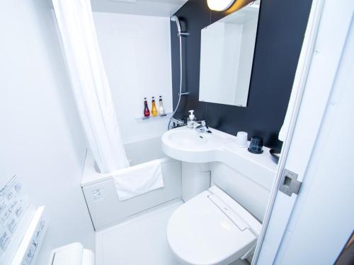 Imagen de la habitación del Hotel CHISUN STANDARD Osaka Shin-Imamiya. Foto 13