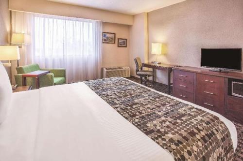 Imagen de la habitación del Hotel CHN Hotel Monterrey Norte, Trademark Collection by Wyndham. Foto 9