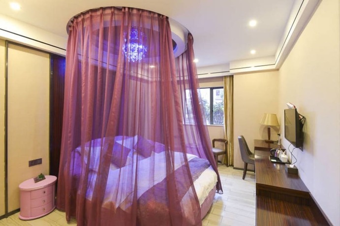 Imagen de la habitación del Hotel CHONPINES HOTEL ANSHUN TAIXIANG BAILI. Foto 2