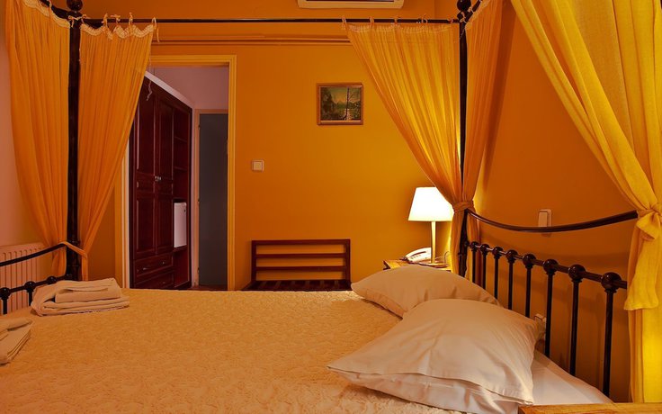 Imagen de la habitación del Hotel CHRIS HOTEL. Foto 10