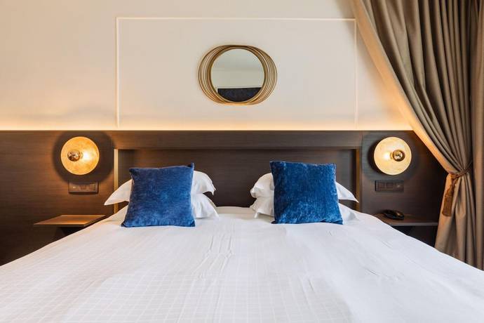 Imagen de la habitación del Hotel C-Hotels Continental. Foto 15