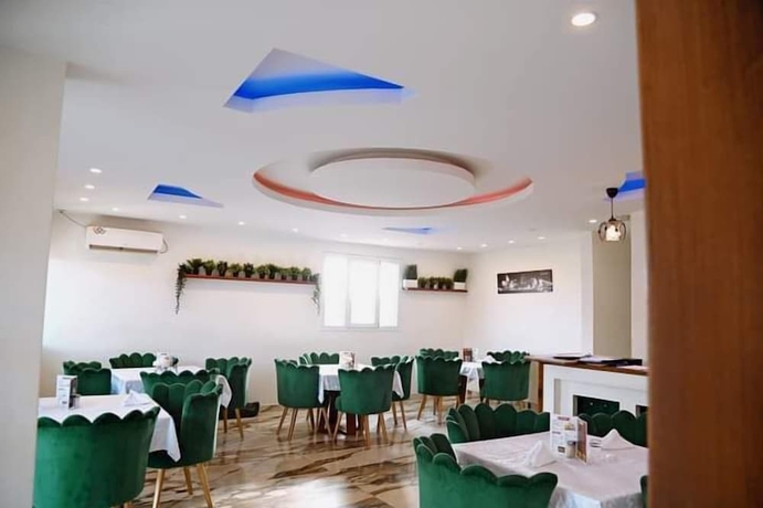 Imagen del bar/restaurante del Hotel CINCINNATI HOTEL. Foto 3