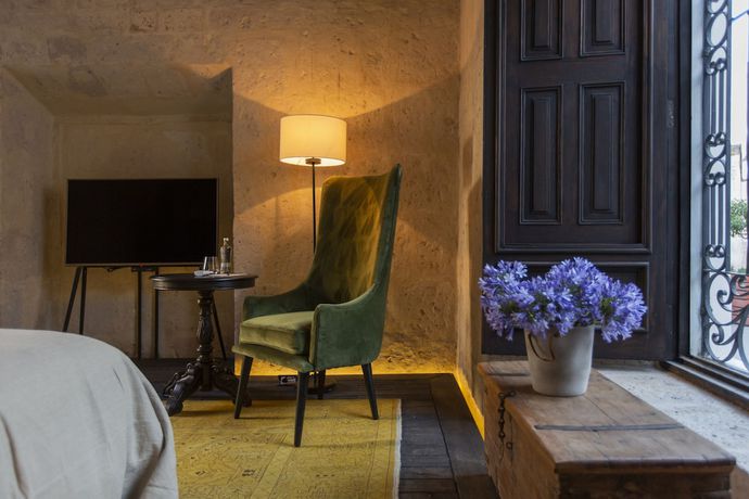 Imagen de la habitación del Hotel CIRQA - Relais and Ch&acirc;teaux. Foto 10