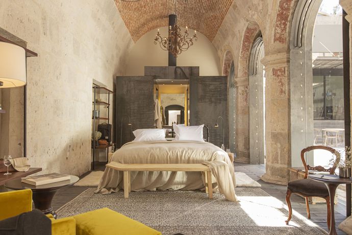 Imagen de la habitación del Hotel CIRQA - Relais and Ch&acirc;teaux. Foto 14