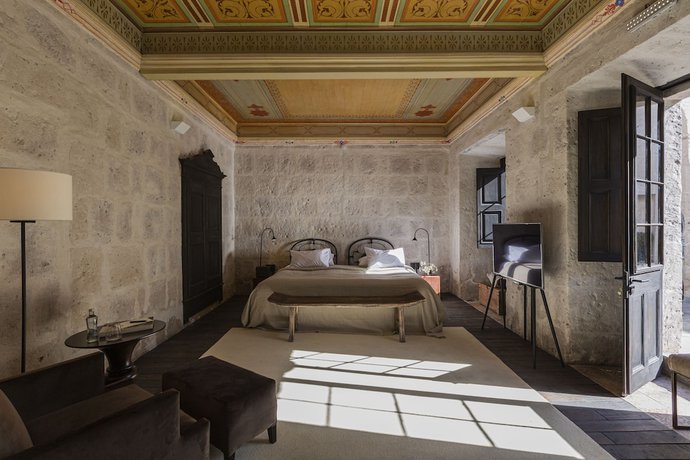 Imagen de la habitación del Hotel CIRQA - Relais and Ch&acirc;teaux. Foto 19
