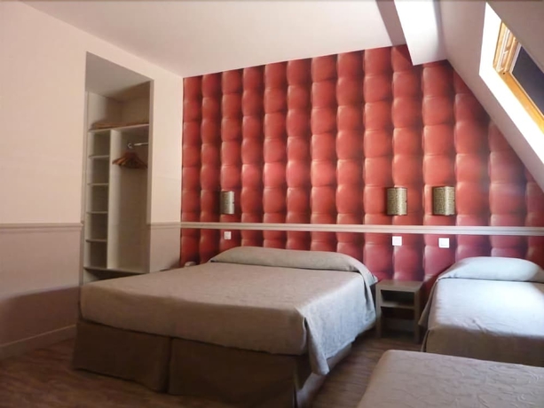 Imagen de la habitación del Hotel CITE ROUGEMONT. Foto 15