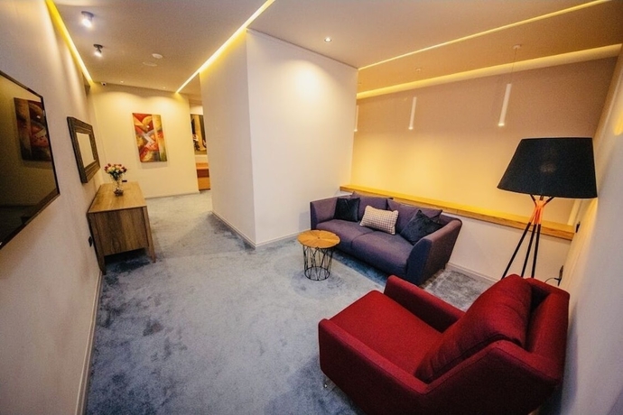 Imagen de los interiores del Hotel CITY CENTER HOTEL. Foto 16