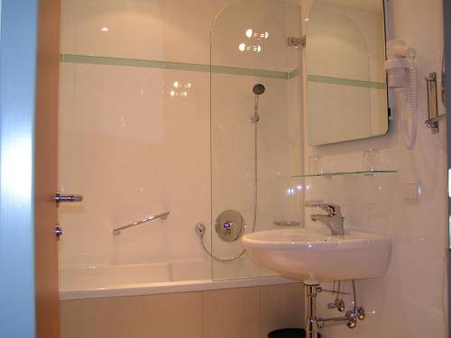 Imagen general del Hotel CITY HOTEL ALBRECHT. Foto 15