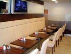 Imagen del bar/restaurante del Hotel CITY HOTEL ALBRECHT. Foto 17