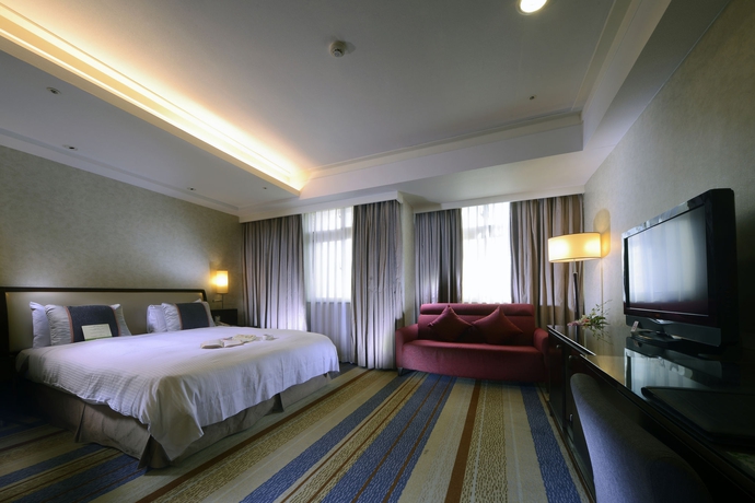 Imagen de la habitación del Hotel CITY LAKE HOTEL (DELUXE ROOM). Foto 5