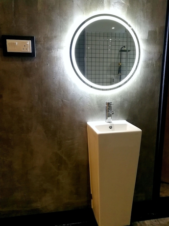 Imagen de la habitación del Hotel CJ House. Foto 4