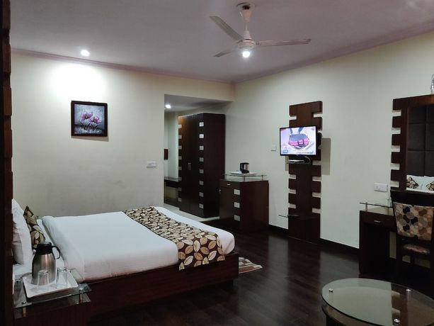 Imagen de la habitación del Hotel CK International. Foto 7