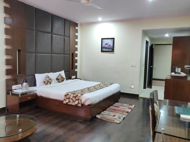 Imagen de la habitación del Hotel CK International. Foto 10