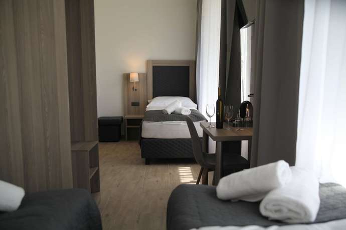 Imagen de la habitación del Hotel CK Park. Foto 12