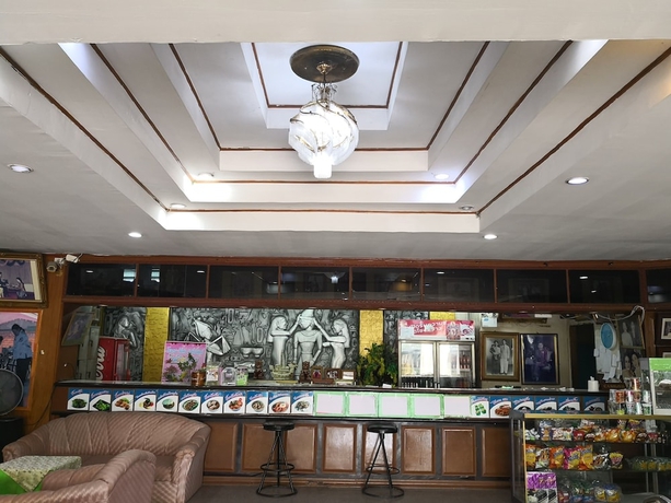 Imagen de los interiores del Hotel CL Garden Inn. Foto 15