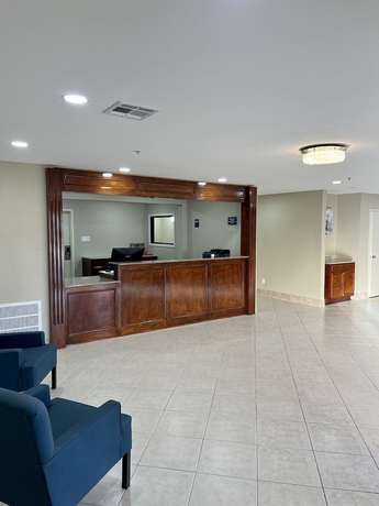 Imagen de los interiores del Hotel CLAIRMONT INN and SUITES. Foto 17