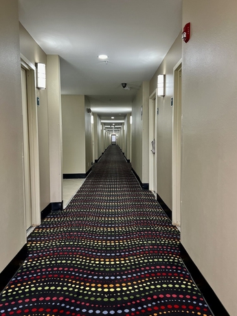 Imagen de los interiores del Hotel CLAIRMONT INN and SUITES. Foto 18