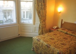 Imagen de la habitación del Hotel CLARENDON, Edimburgo. Foto 5
