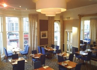 Imagen del bar/restaurante del Hotel CLARENDON, Edimburgo. Foto 4