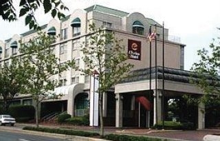 Imagen general del Hotel CLARION HOTEL BETHESDA PARK. Foto 1