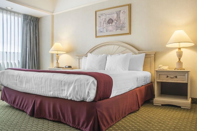 Imagen de la habitación del Hotel CLARION HOTEL and CONFERENCE CENTER, Fort Erie. Foto 2