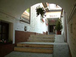 Imagen general del Hotel CLAUDIU. Foto 1
