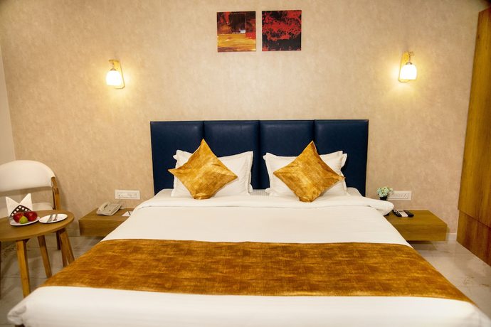 Imagen de la habitación del Hotel CLICK HOTEL TULSI. Foto 5