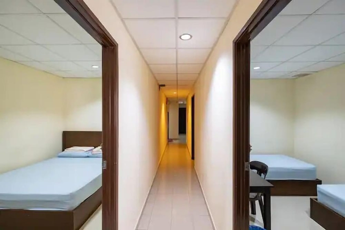 Imagen de los interiores del Hotel CLP perai rest house. Foto 13