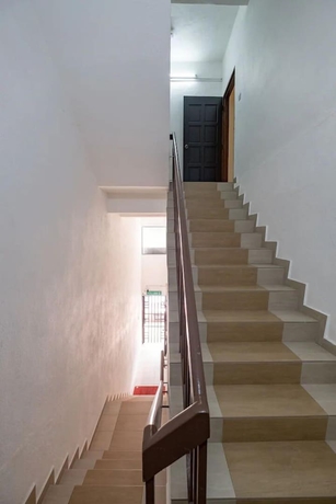 Imagen de los interiores del Hotel CLP perai rest house. Foto 16