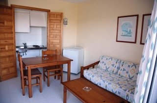 Imagen de la habitación del Hotel CLUB CALA VADELLA RESORT. Foto 4