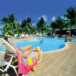 Imagen de la piscina del Hotel CLUB ST. LUCIA BY SPLASH. Foto 2