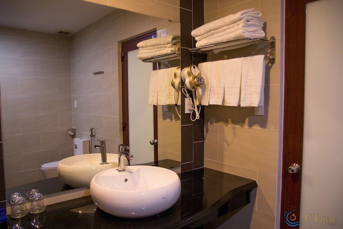 Imagen de la habitación del Hotel C'Lavie - Saigon Airport. Foto 2