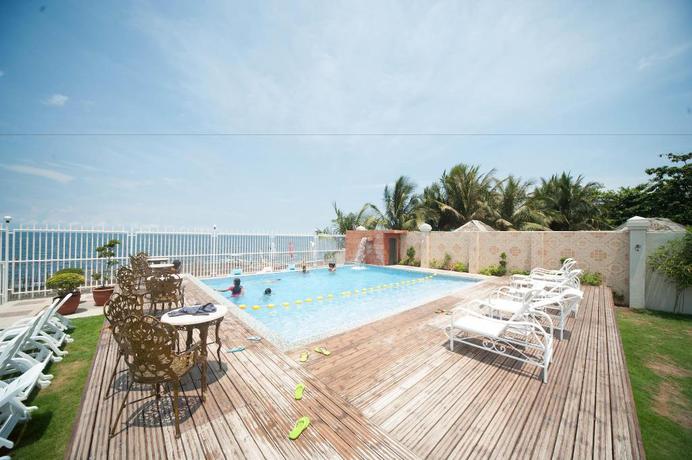 Imagen general del Hotel CML Beach Resort and Water Park. Foto 3