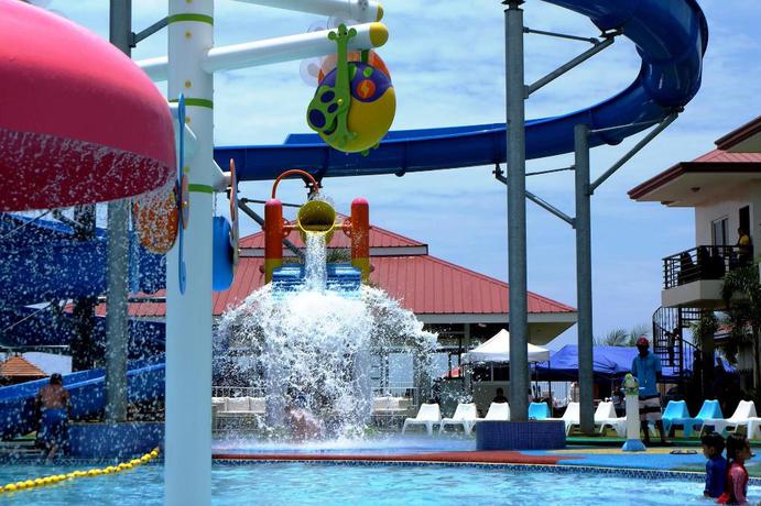 Imagen general del Hotel CML Beach Resort and Water Park. Foto 4