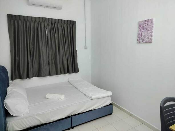 Imagen de la habitación del Hotel CMN. Foto 13