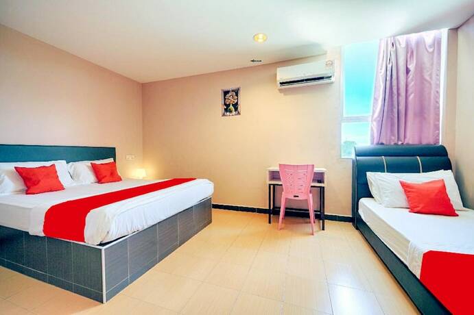 Imagen de la habitación del Hotel CMN. Foto 17