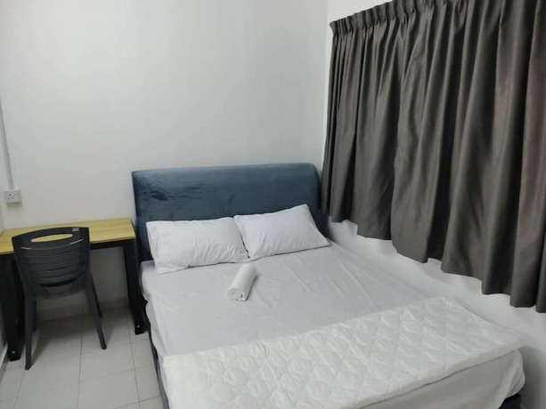 Imagen de la habitación del Hotel CMN. Foto 18
