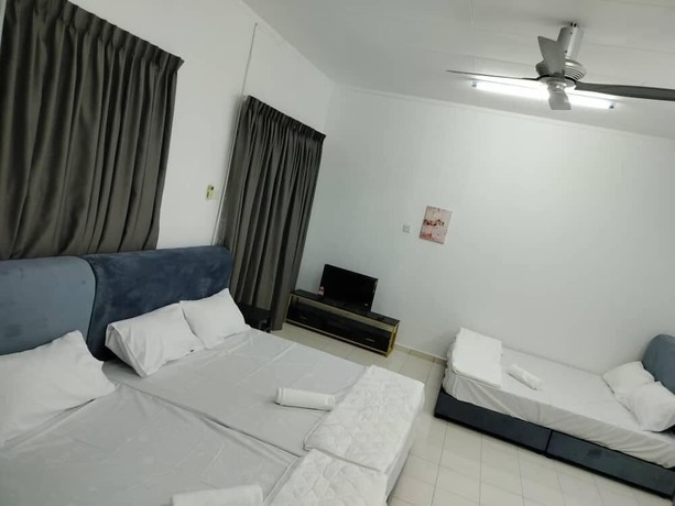 Imagen de la habitación del Hotel CMN. Foto 25