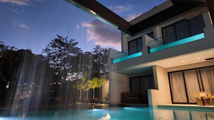 Imagen de los interiores del Hotel COLLEGARE HOTEL. Foto 15