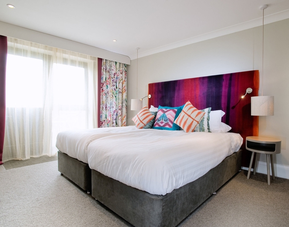 Imagen de la habitación del Hotel COMBE GROVE MANOR. Foto 3