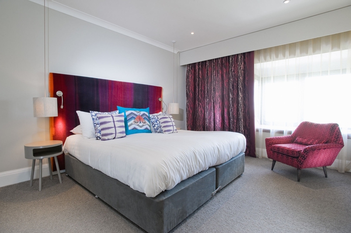 Imagen de la habitación del Hotel COMBE GROVE MANOR. Foto 10