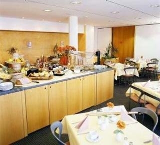 Imagen del bar/restaurante del Hotel COMFORT HOTEL ULM/BLAUSTEIN. Foto 4